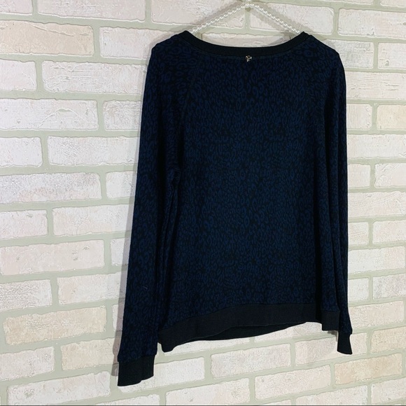 Trina Turk Mixed Media Animal Print Sweatshirt Size M - Picture 8 of 9